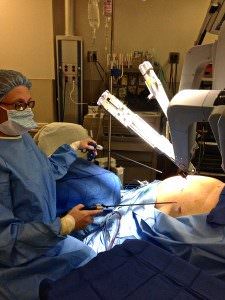 using robots in surgery